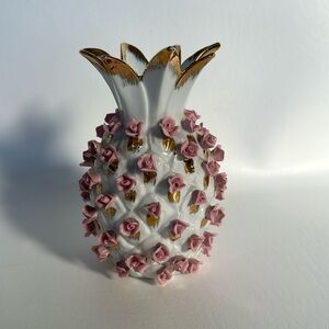 Vintage 1950s lefton pink rose pineapple vase